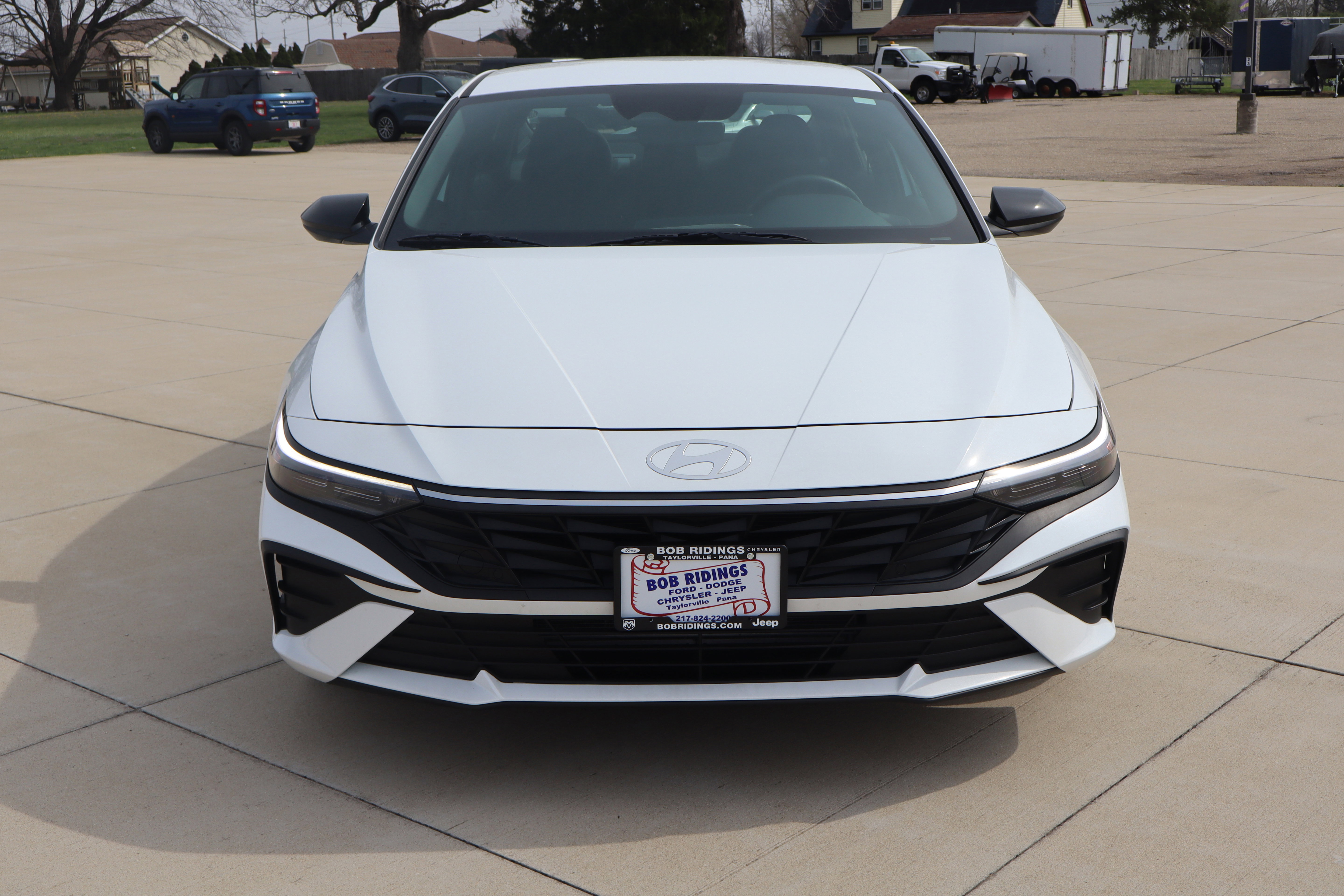 Used 2025 Hyundai Elantra Sport image 2