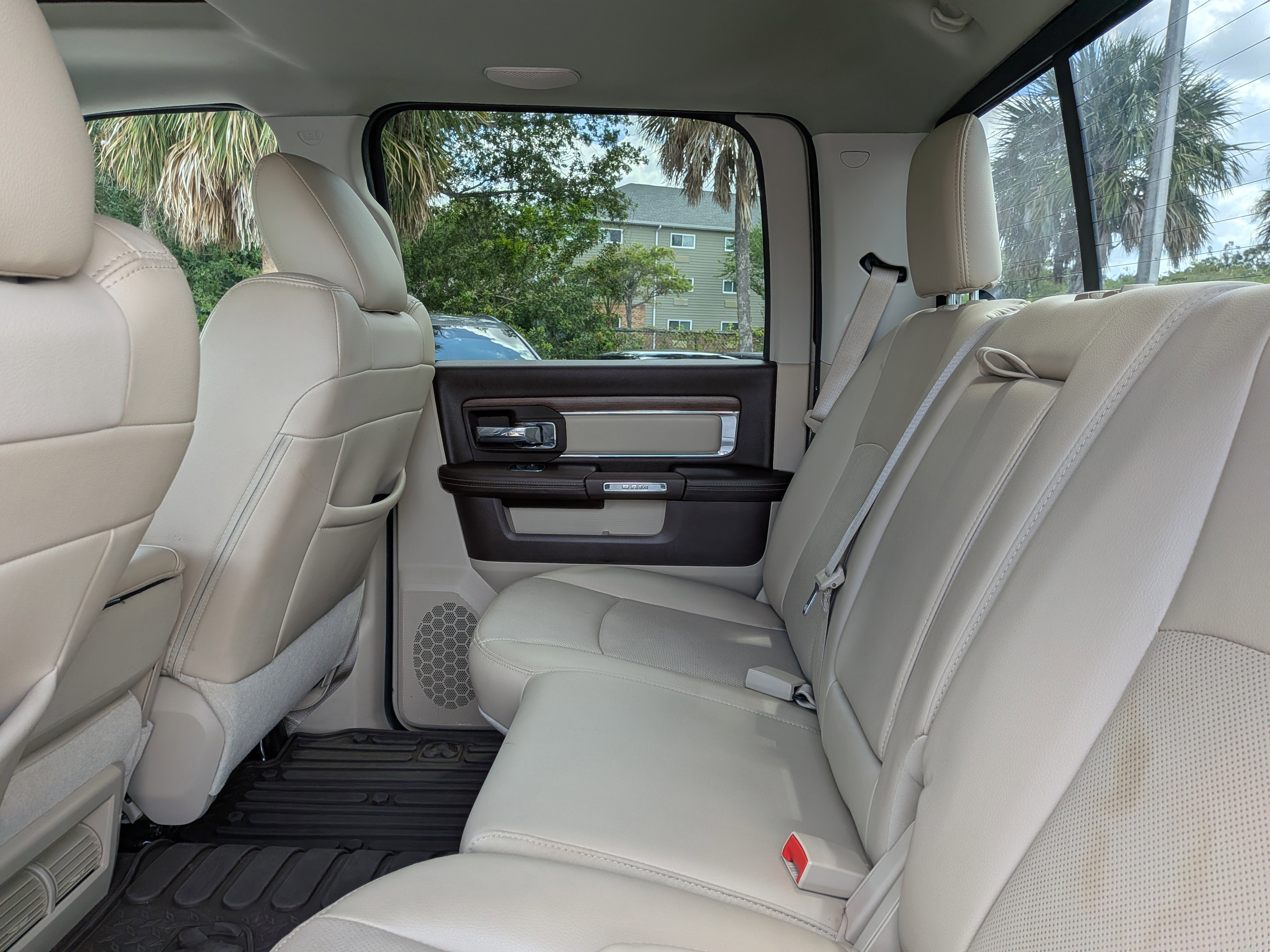 Used 2017 RAM 3500 Laramie image 14