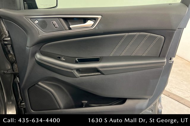 Used 2019 Ford Edge ST image 23