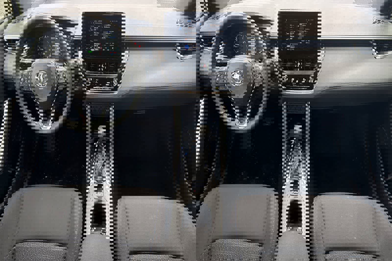 Used 2024 Toyota Corolla Cross SE AWD/4WD image 3