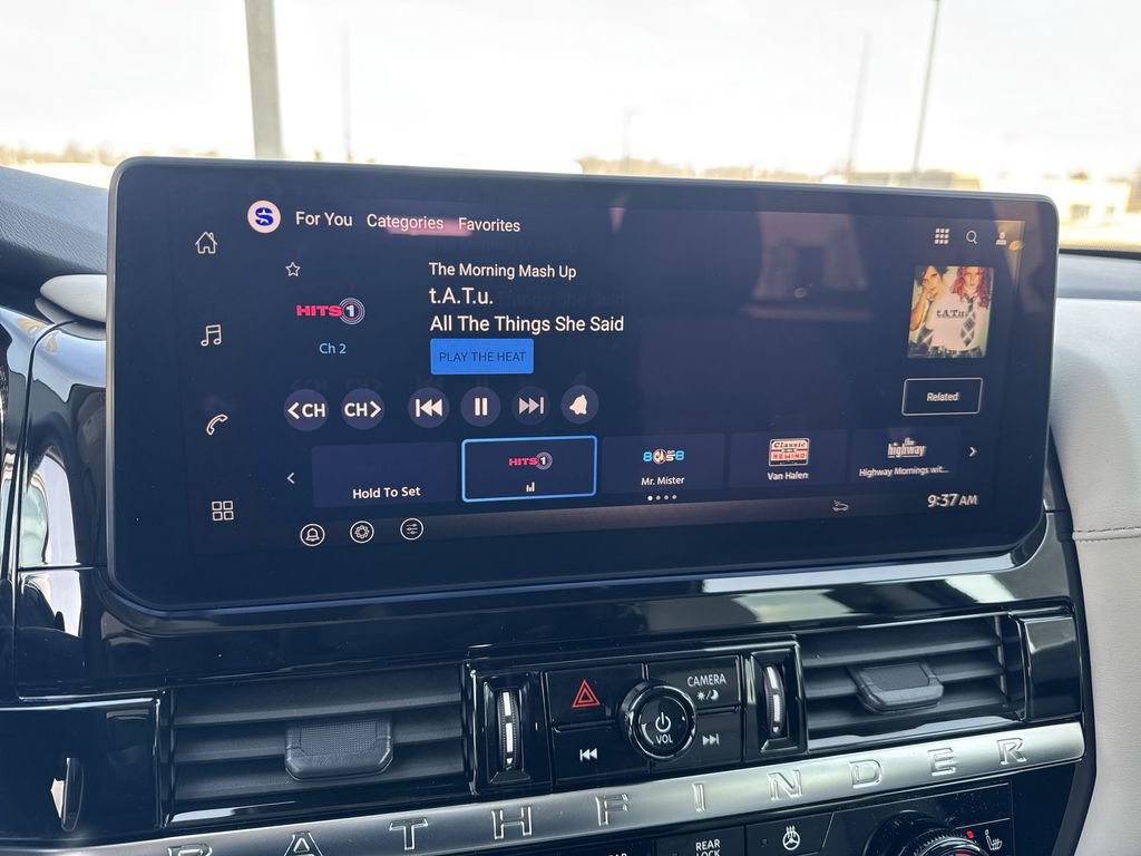 New 2026 Nissan Pathfinder SL image 8