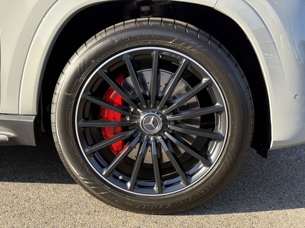 New 2026 Mercedes-Benz GLS 63 AMG 4MATIC image 16