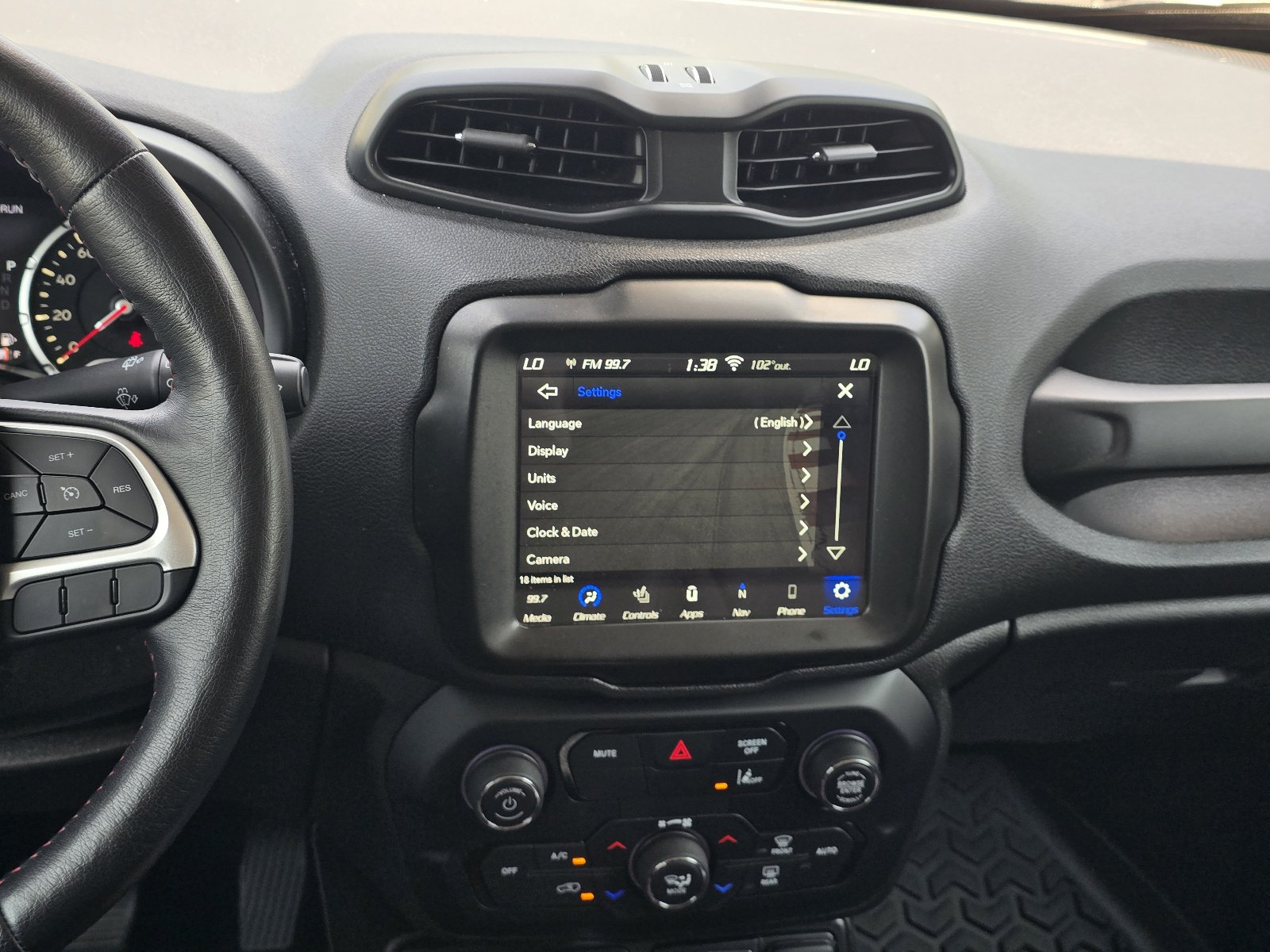 Used 2021 Jeep Renegade Trailhawk w/ Luxury Group III AWD/4WD image 16