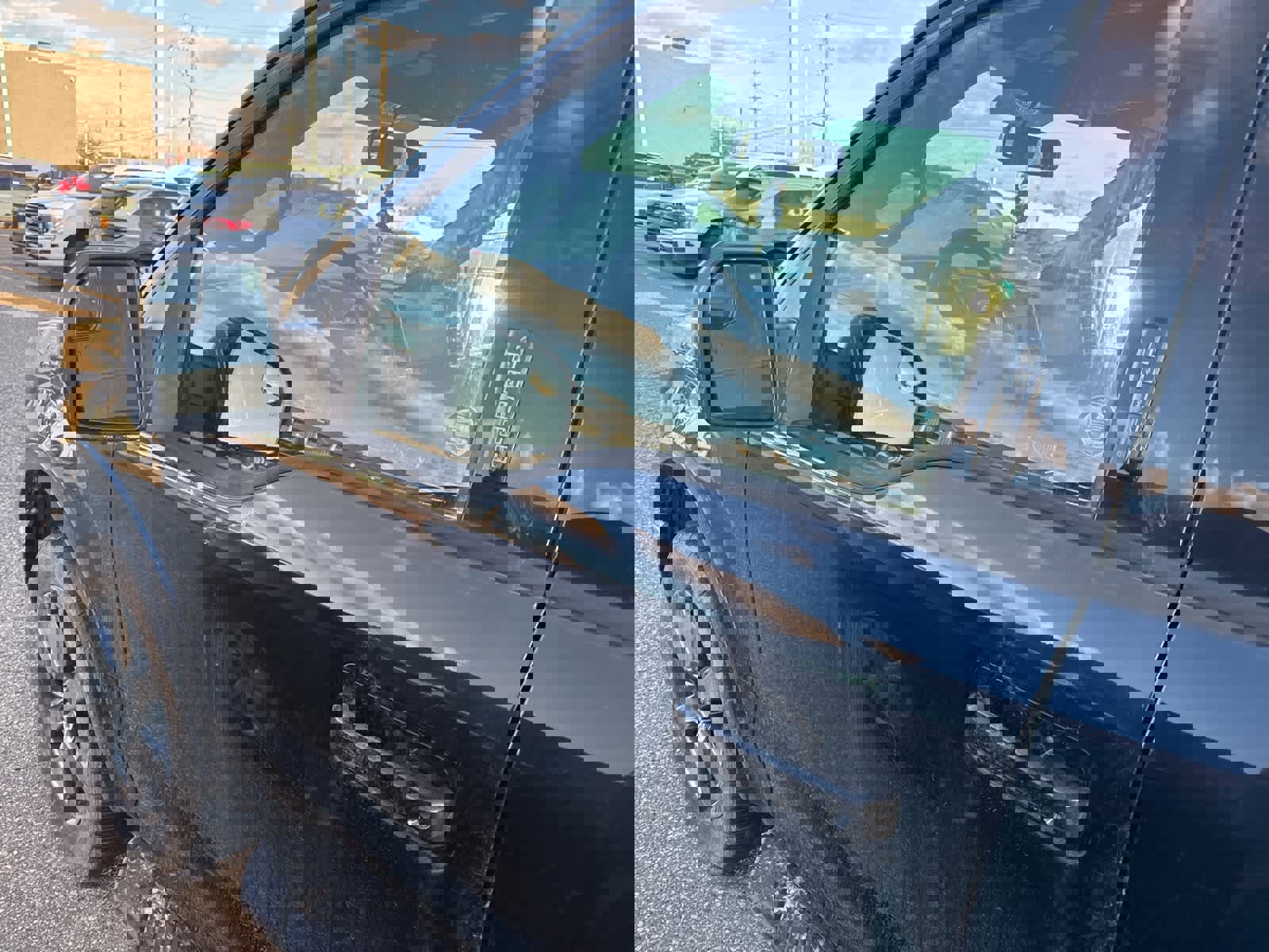 Used 2017 Ford F150 XLT w/ Equipment Group 302A Luxury image 4