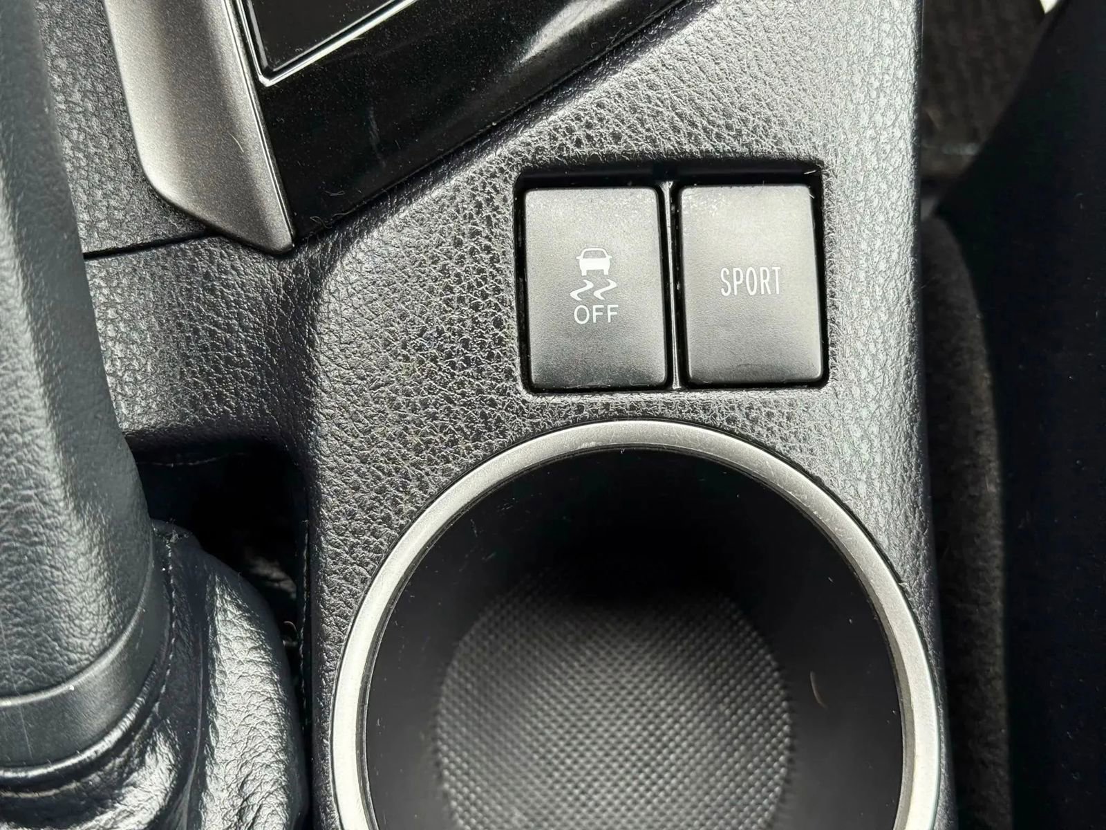 Used 2015 Toyota Corolla S image 34