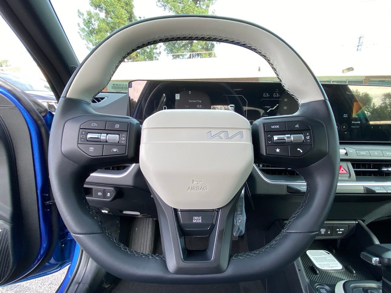 New 2025 Kia K4 GT-Line image 17