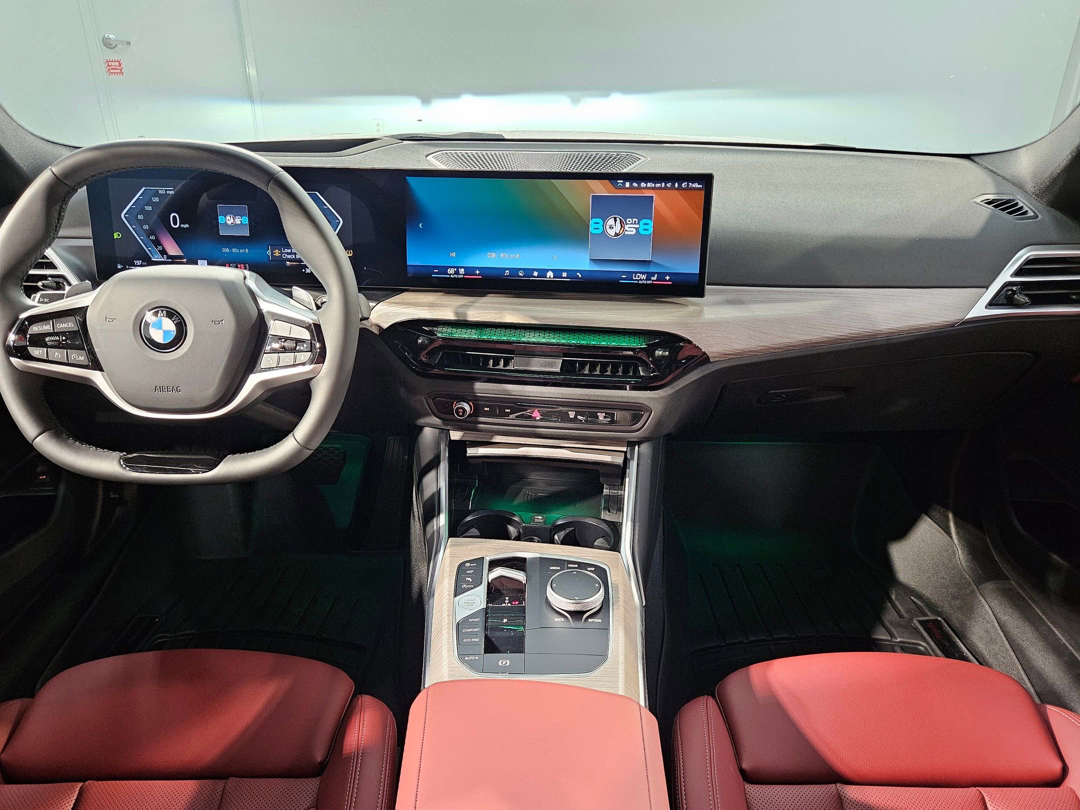 Used 2025 BMW 330i Sedan w/ Premium Package image 10