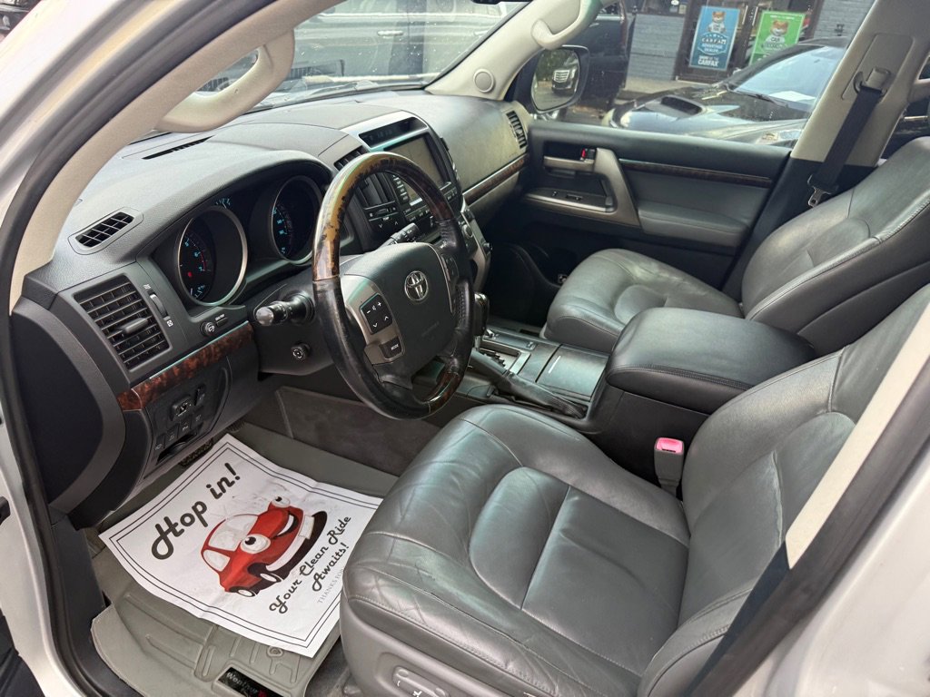 Used 2009 Toyota Land Cruiser image 41