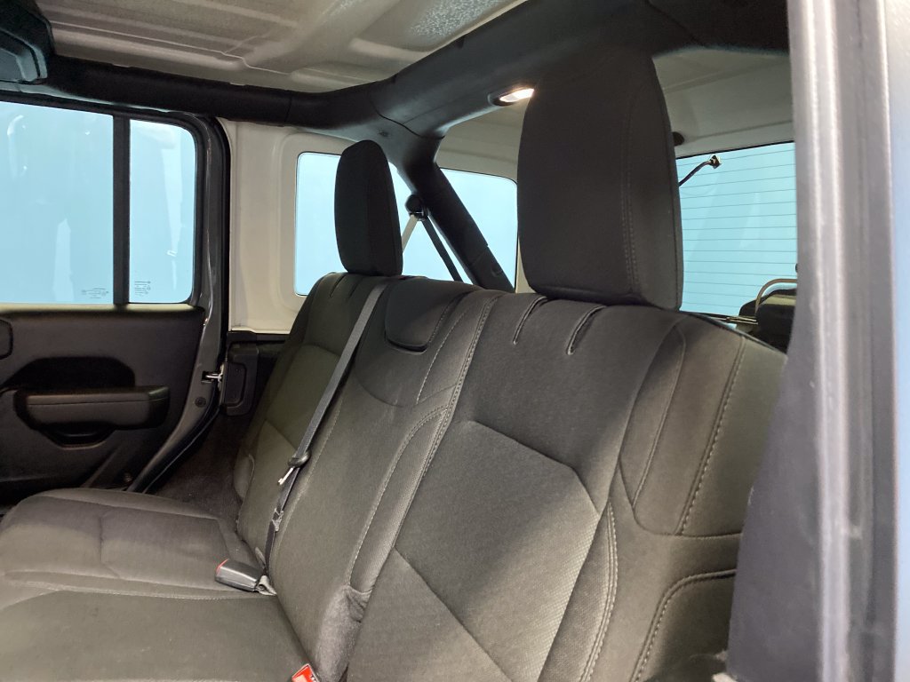 Used 2023 Jeep Wrangler Unlimited Sport AWD/4WD image 26