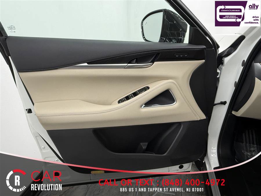 Used 2023 INFINITI QX60 Sensory w/ Cargo Package image 37