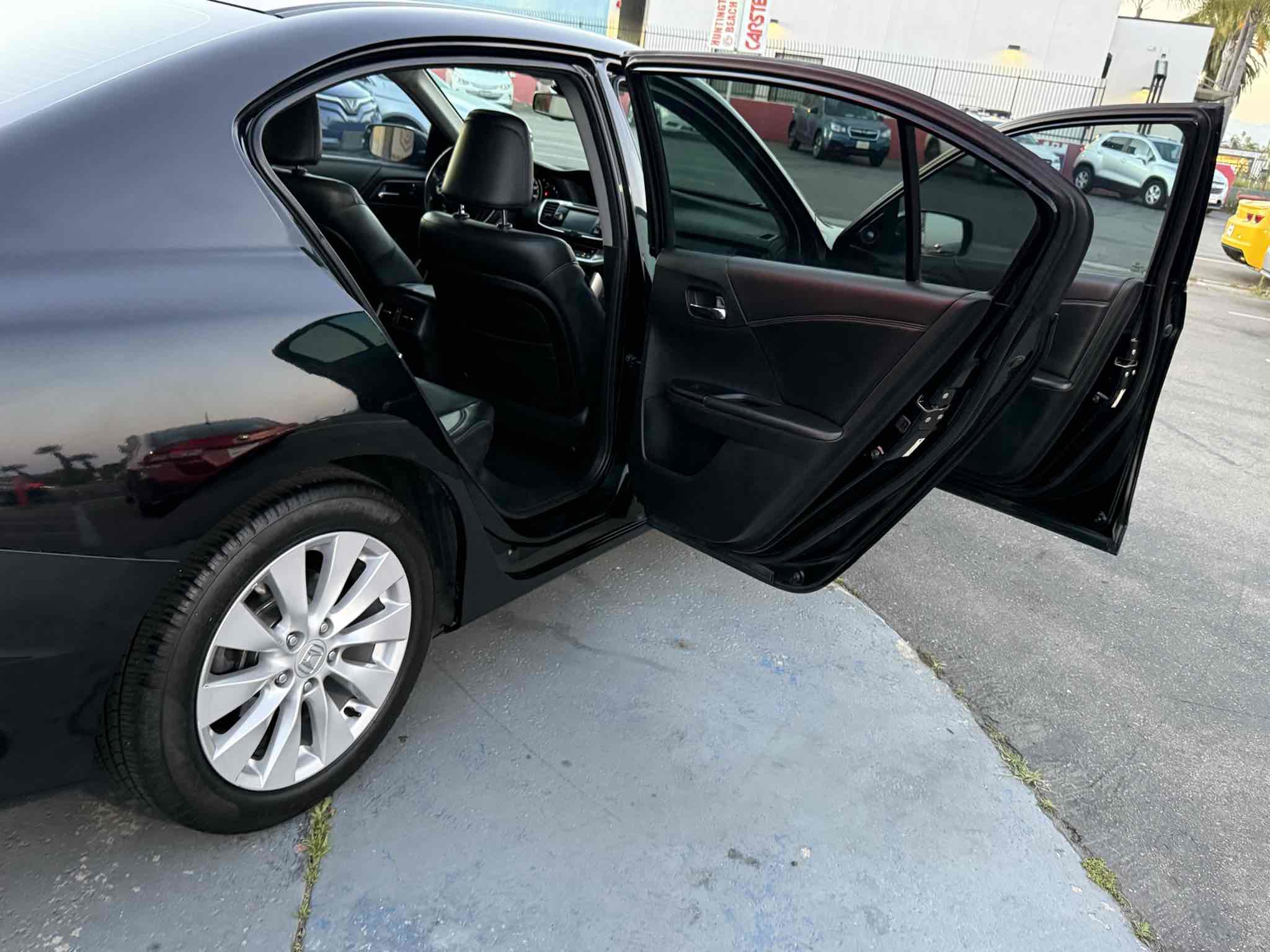 Used 2013 Honda Accord EX-L image 42