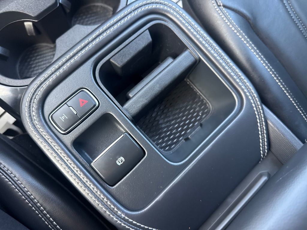 Used 2025 Ford Mustang Mach-E Select image 27