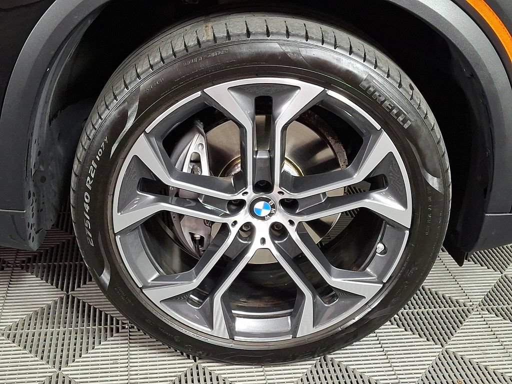 Certified 2024 BMW X5 xDrive40i w/ Premium Package AWD/4WD image 11