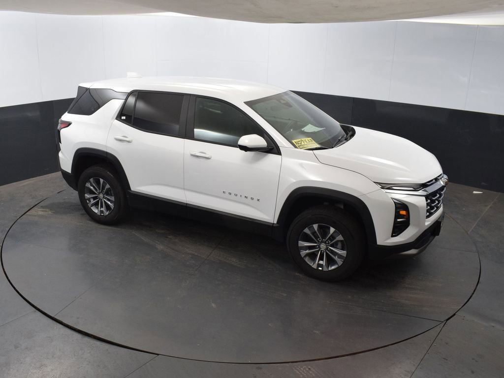 New 2025 Chevrolet Equinox LT w/ Safety and Technology Package image 39