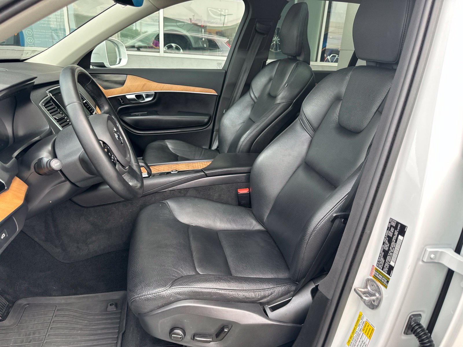 Used 2023 Volvo XC90 B5 Plus w/ Protection Package Premier AWD/4WD image 21