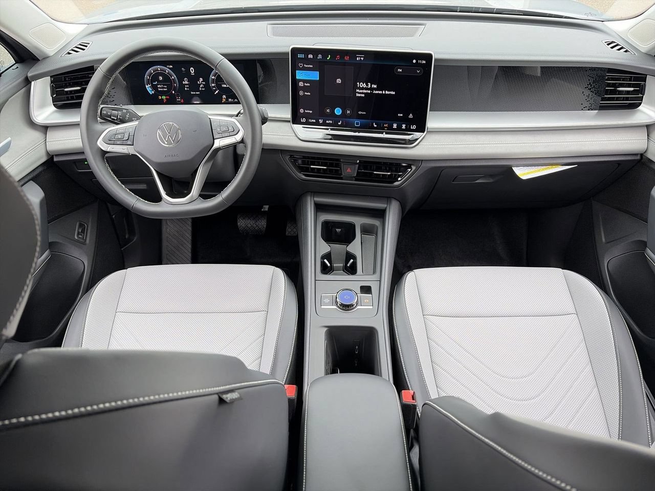 New 2026 Volkswagen Tiguan SE AWD/4WD image 11