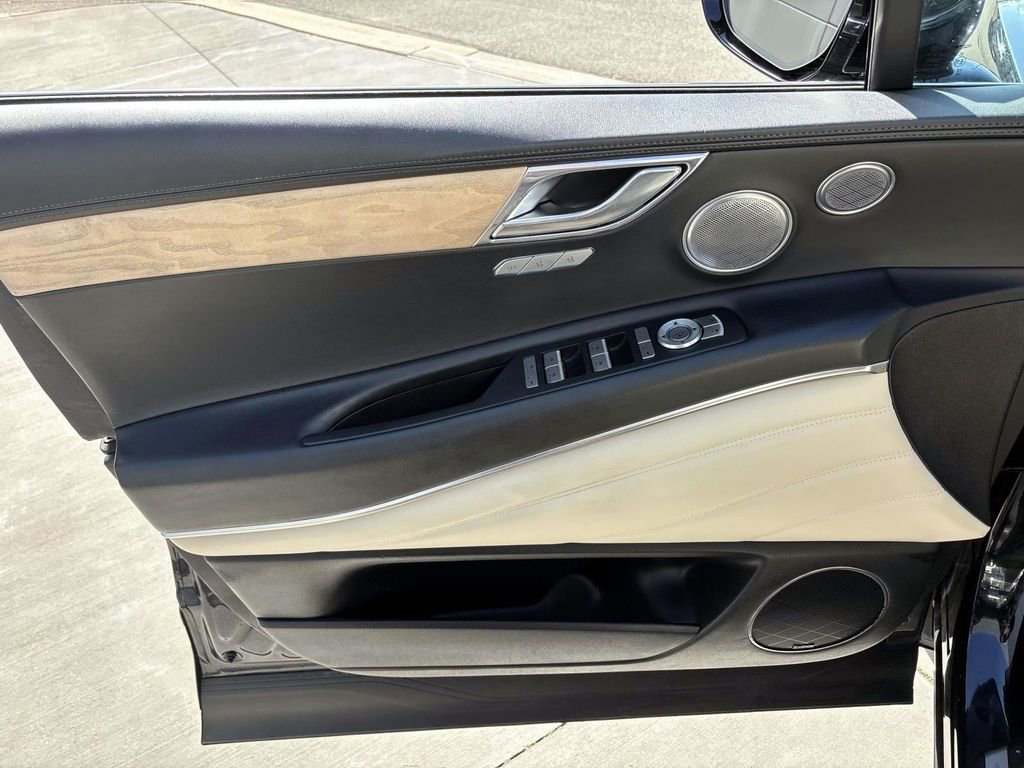 Used 2021 Genesis GV80 3.5T w/ Advanced Package 06 image 11