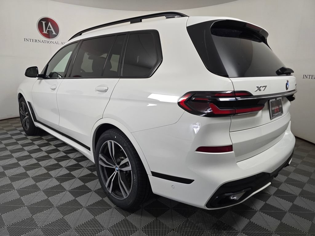 Certified 2025 BMW X7 xDrive40i w/ Executive Package AWD/4WD image 7