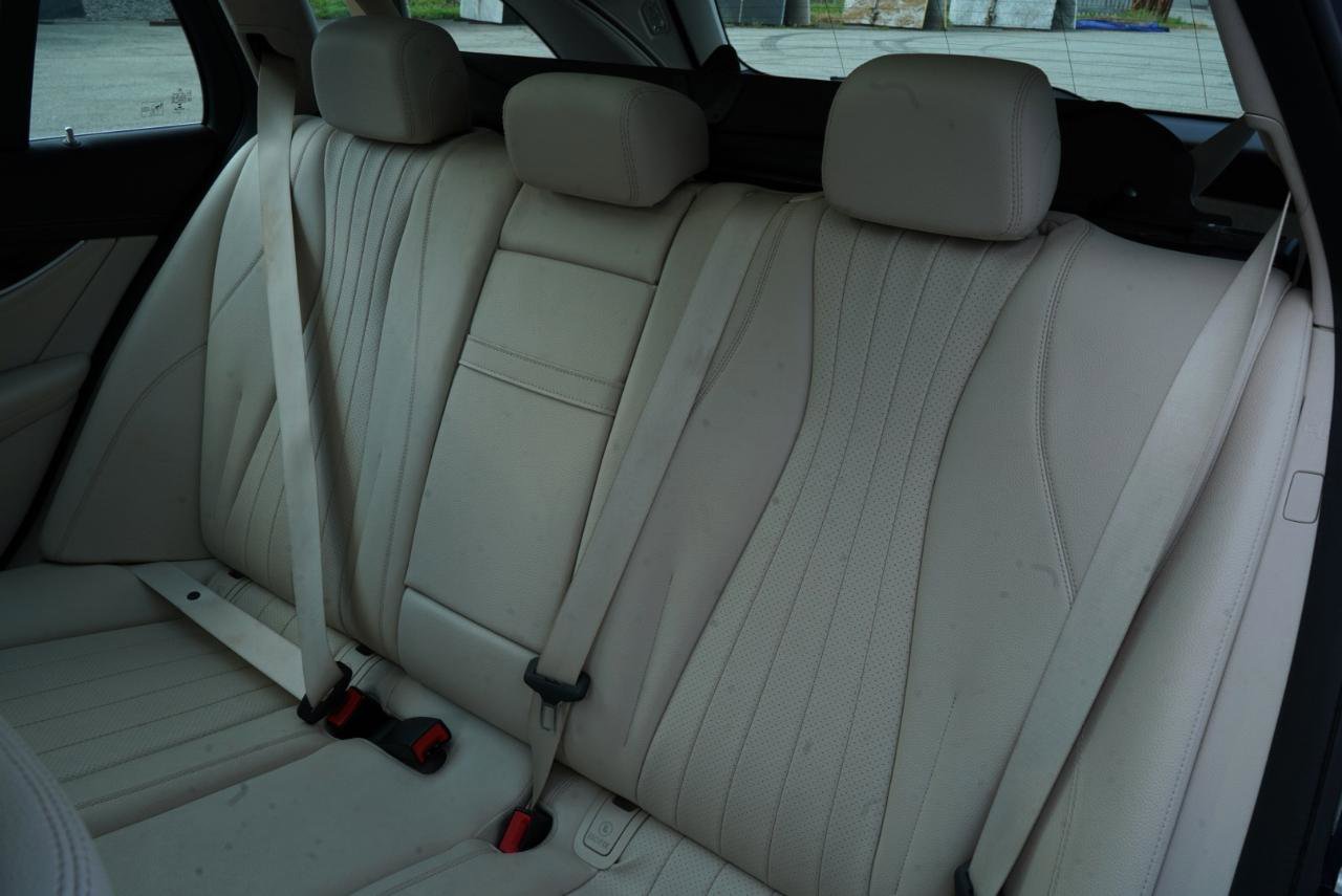 Used 2019 Mercedes-Benz E 450 4MATIC Wagon w/ Premium Package image 43