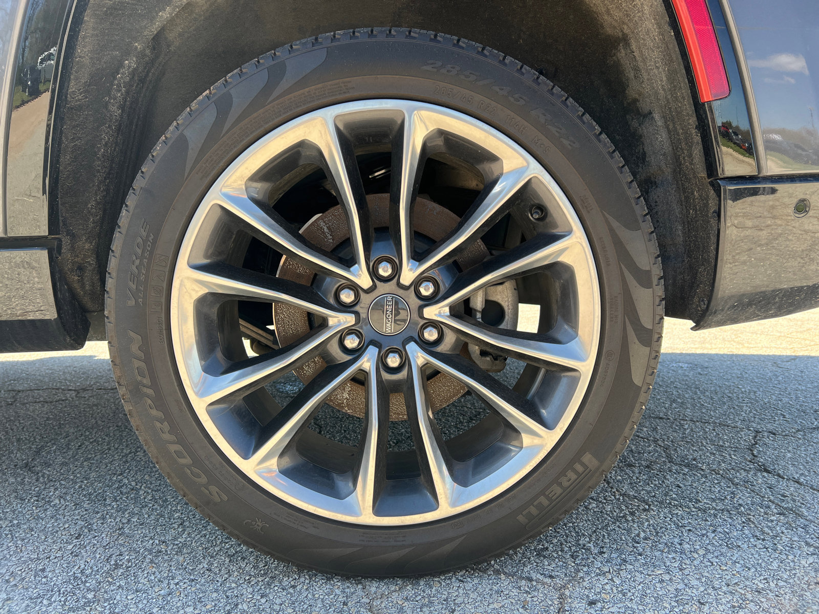 Used 2024 Jeep Wagoneer L Series III w/ Premium Group I image 24