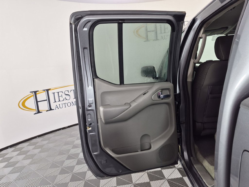 Used 2016 Nissan Frontier Desert Runner RWD image 27