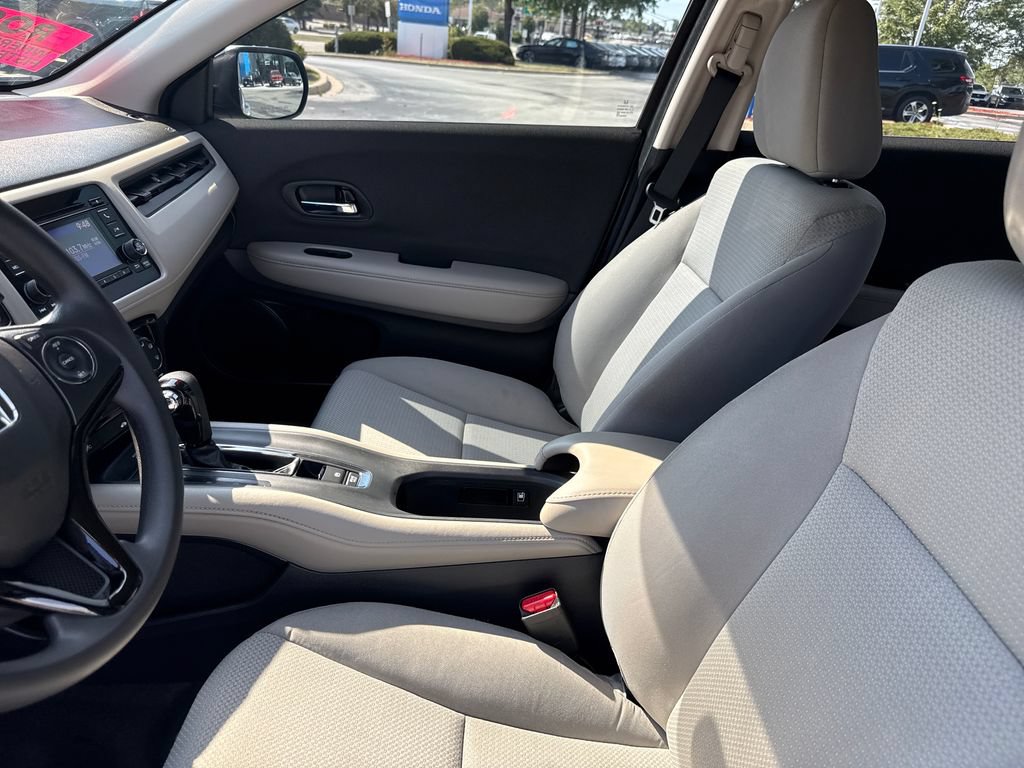 Certified 2022 Honda HR-V LX image 13