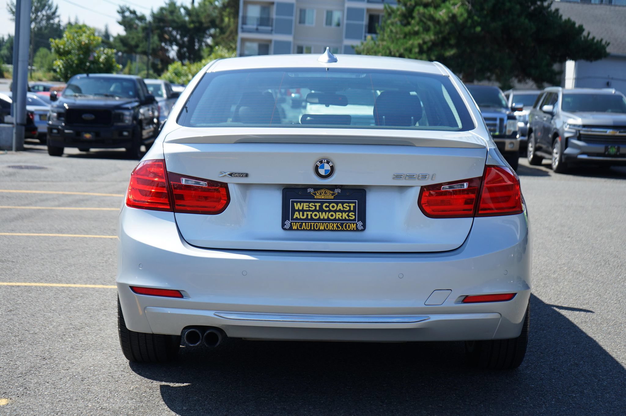 Used 2015 BMW 328i xDrive Sedan AWD/4WD image 4