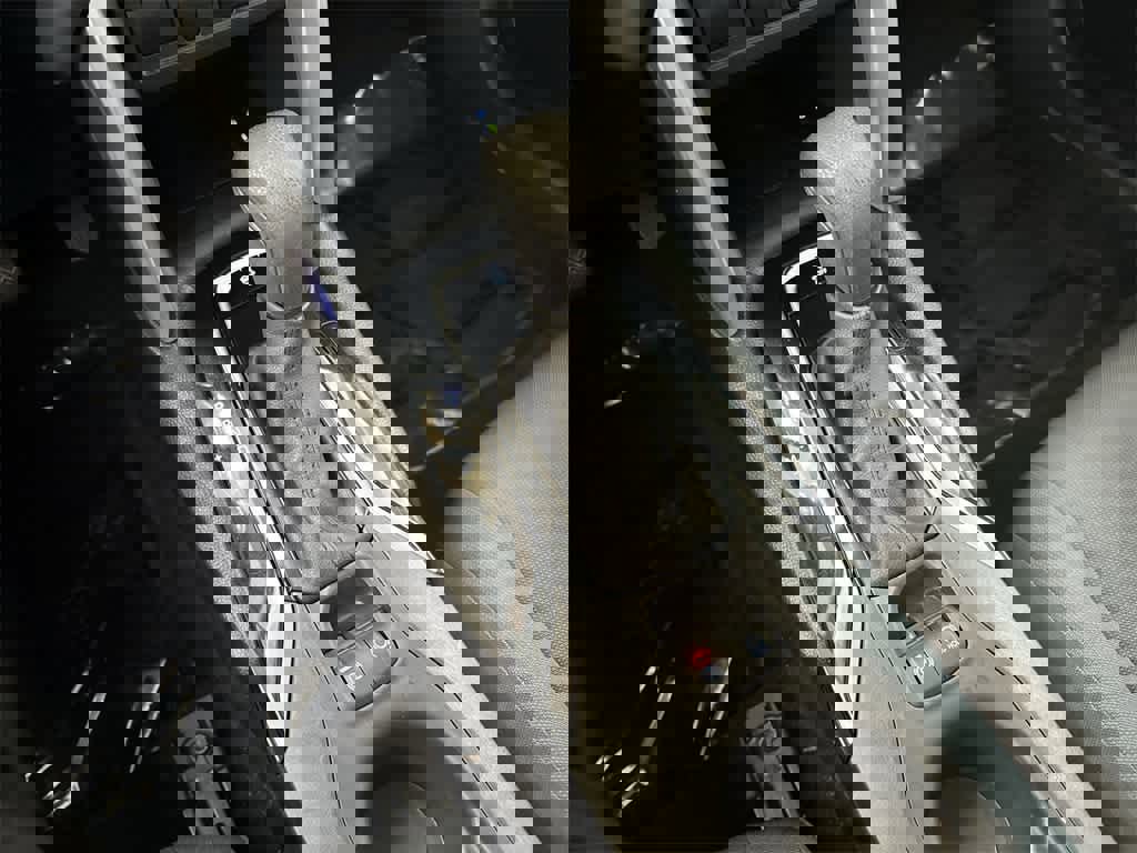 Used 2022 Toyota Corolla Cross LE image 21