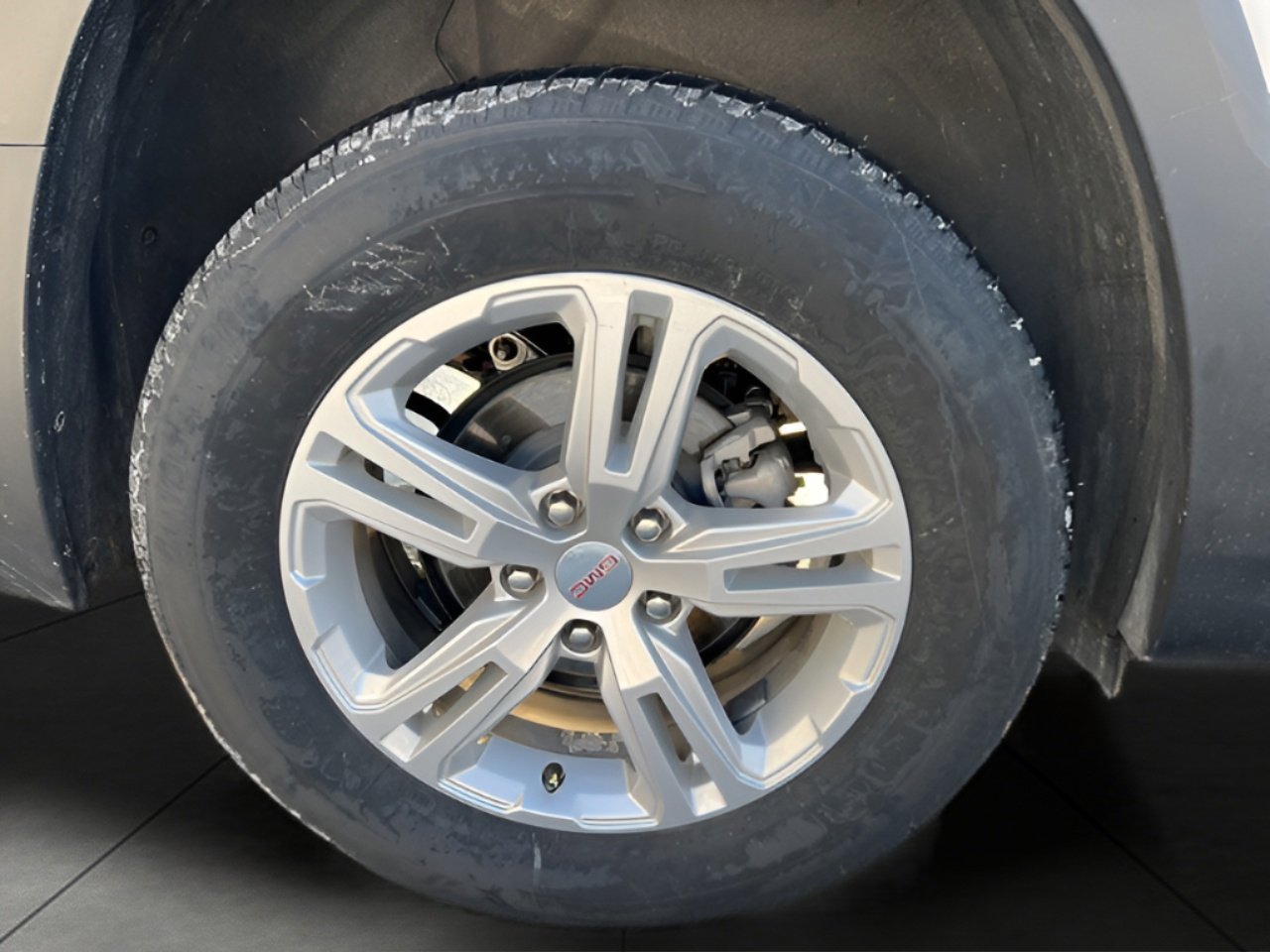 Used 2024 GMC Terrain SLE image 64