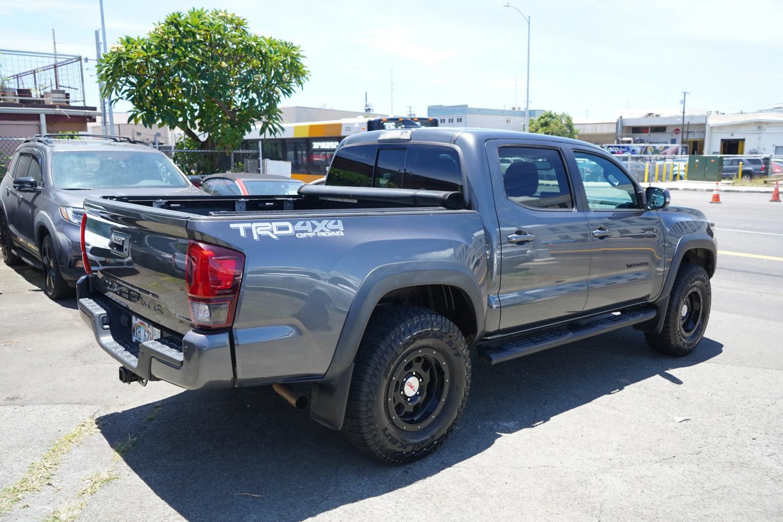 Used 2019 Toyota Tacoma TRD Off-Road AWD/4WD image 26