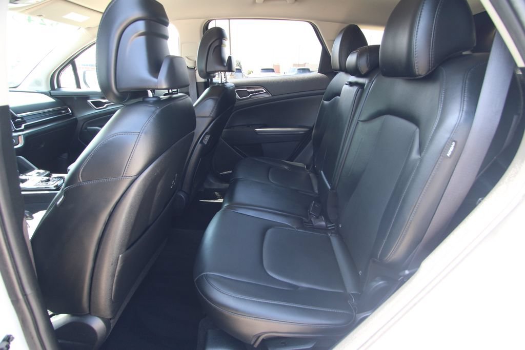 Used 2024 Kia Sportage EX FWD image 7