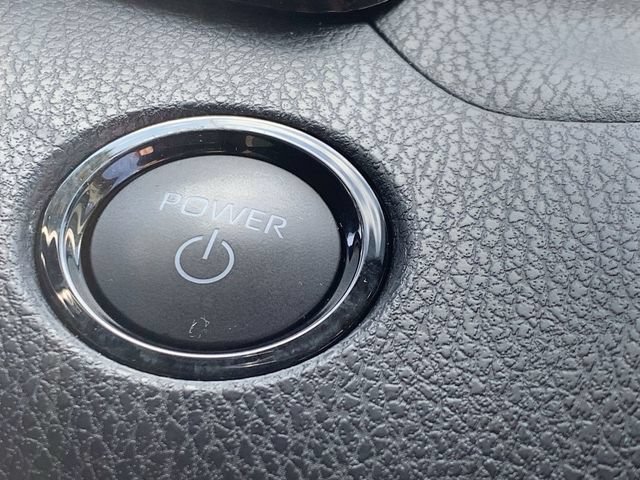 Used 2025 Toyota Camry LE FWD image 14