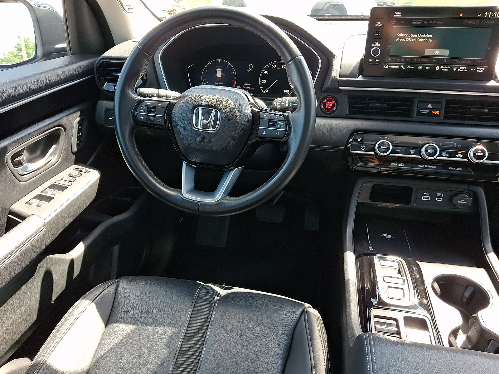 Used 2023 Honda Pilot Touring image 14