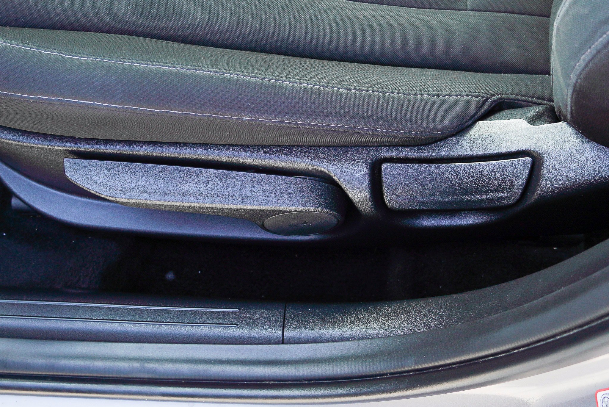 Used 2024 Hyundai Elantra SEL FWD image 17