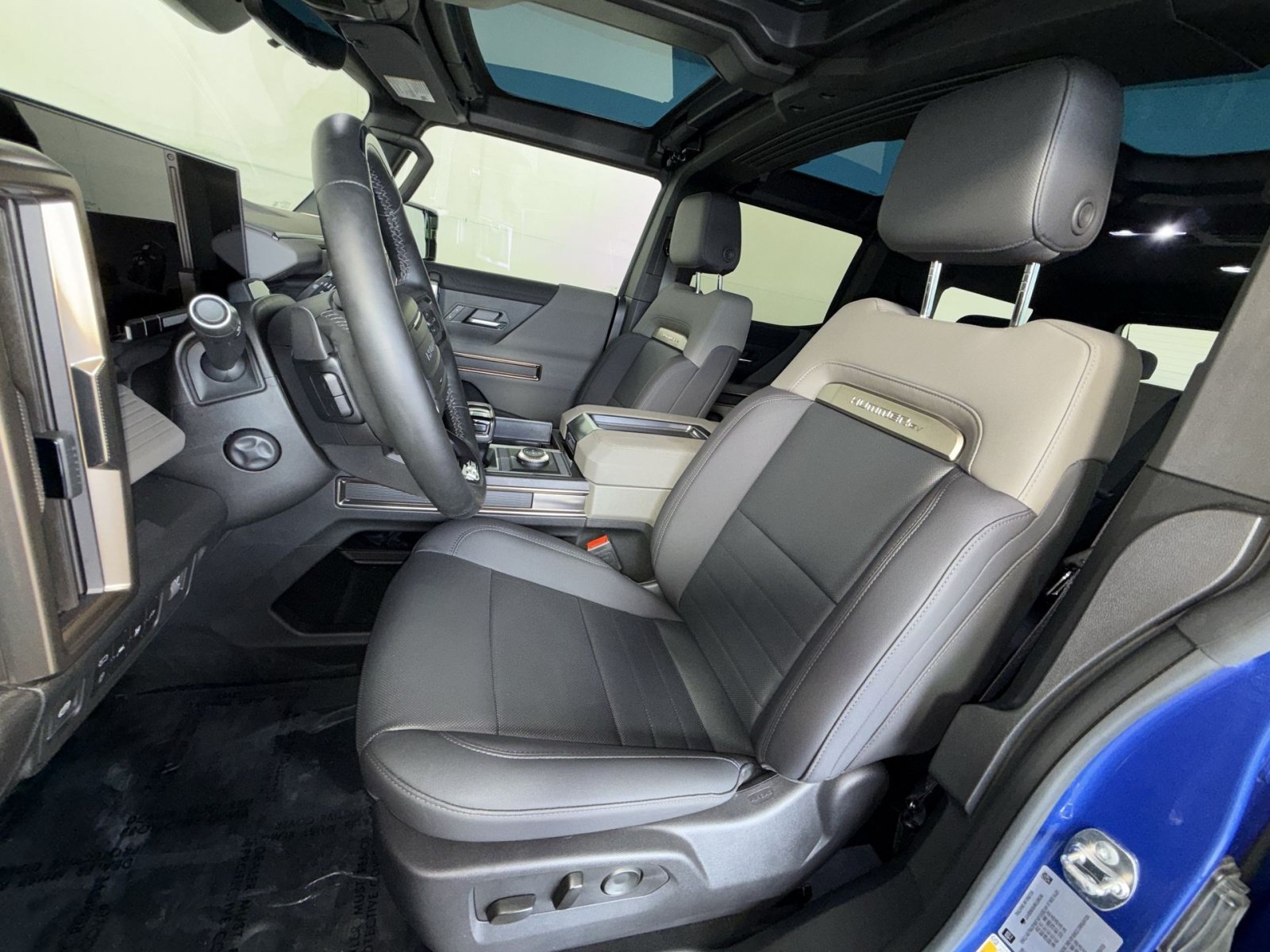 Used 2024 GMC Hummer EV 2X w/ Extreme Off-Road Package AWD/4WD image 13