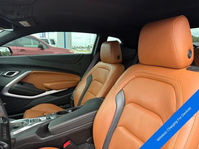 Used 2017 Chevrolet Camaro LT RWD image 16