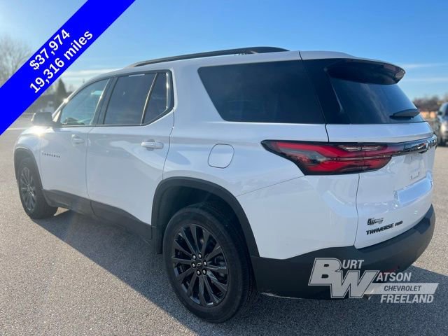 Used 2023 Chevrolet Traverse RS w/ LPO, Floor Liner Package image 4