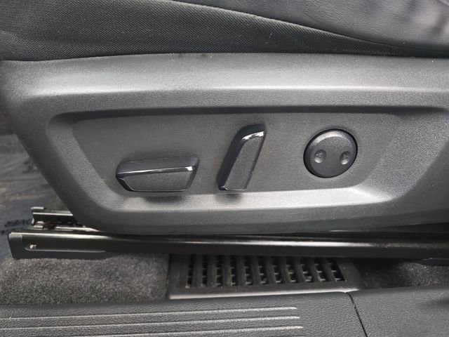 Used 2022 Nissan Rogue SV w/ SV Premium Package FWD image 23