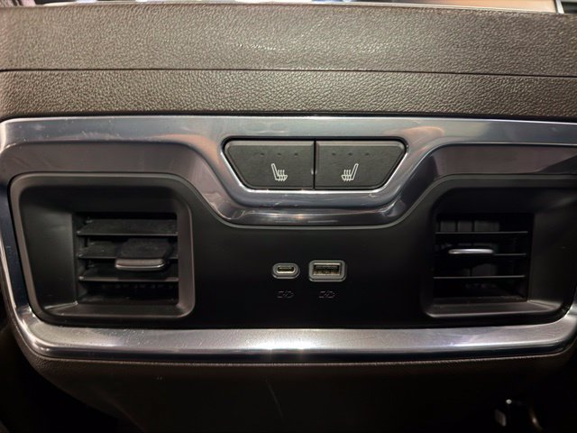 Used 2023 GMC Sierra 1500 Denali w/ Technology Package AWD/4WD image 23