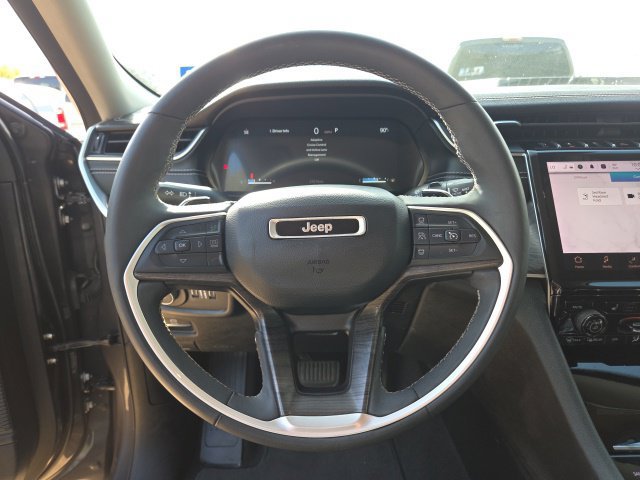 Used 2024 Jeep Grand Cherokee L Limited AWD/4WD image 8