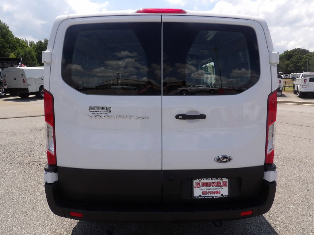 Used 2025 Ford Transit 250 Low Roof w/ Exterior Upgrade Package RWD image 6
