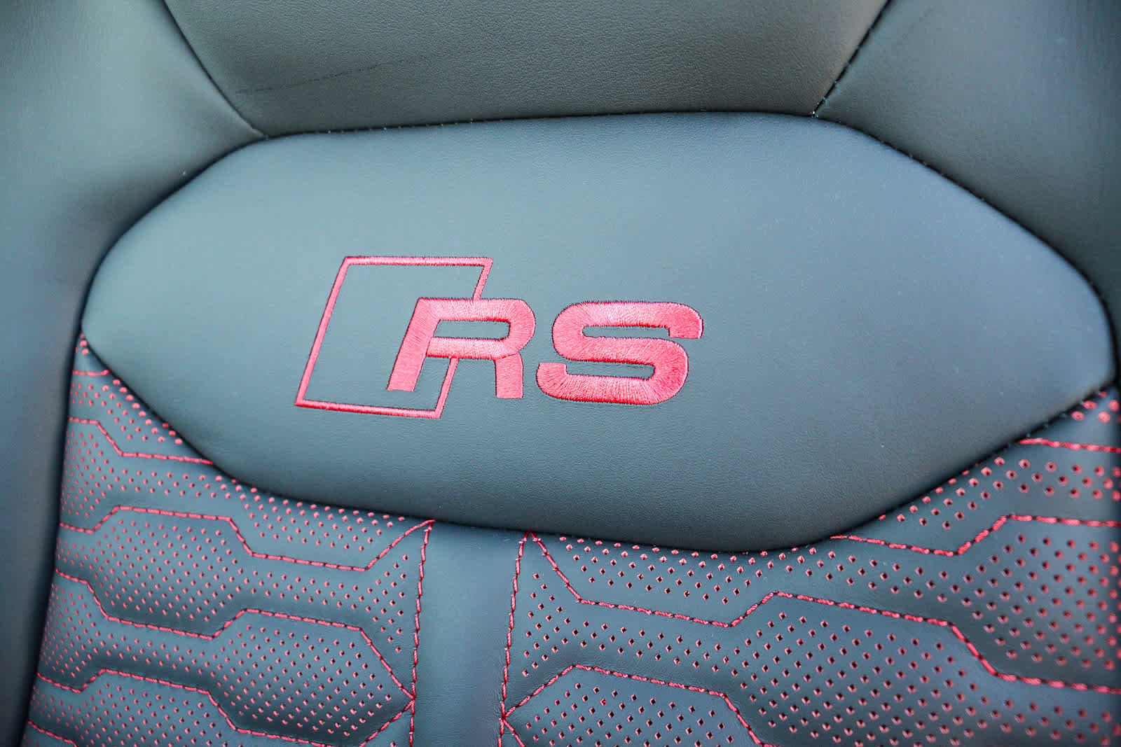 New 2025 Audi RS Q8 performance image 33