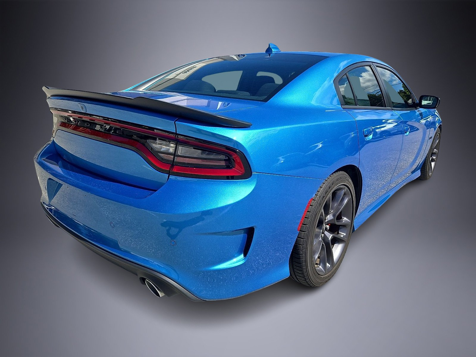 Used 2023 Dodge Charger R/T w/ Performance Handling Group RWD image 6