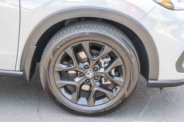 Certified 2025 Honda HR-V Sport image 8