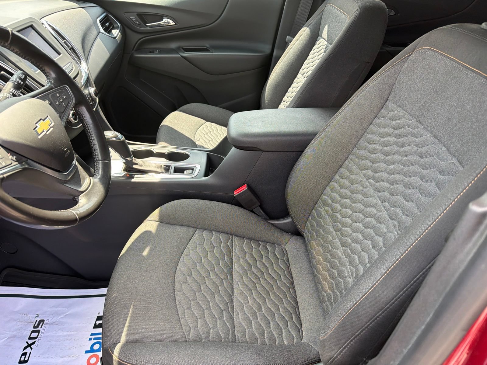 Used 2020 Chevrolet Equinox LT w/ Driver Convenience Package FWD image 26