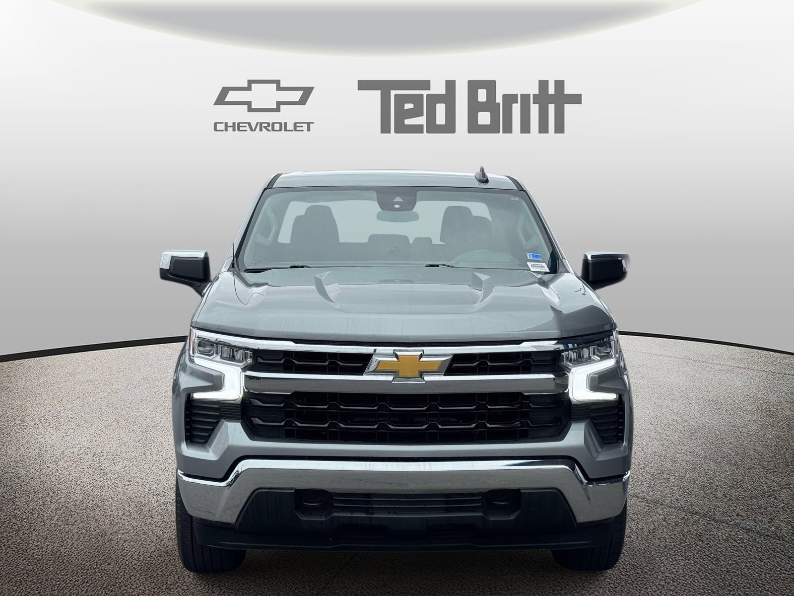 Used 2024 Chevrolet Silverado 1500 LT AWD/4WD image 2