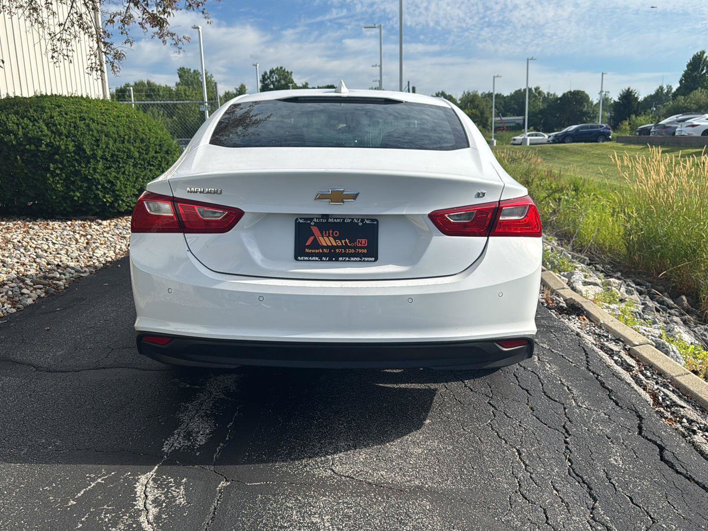 Used 2024 Chevrolet Malibu LT FWD image 9