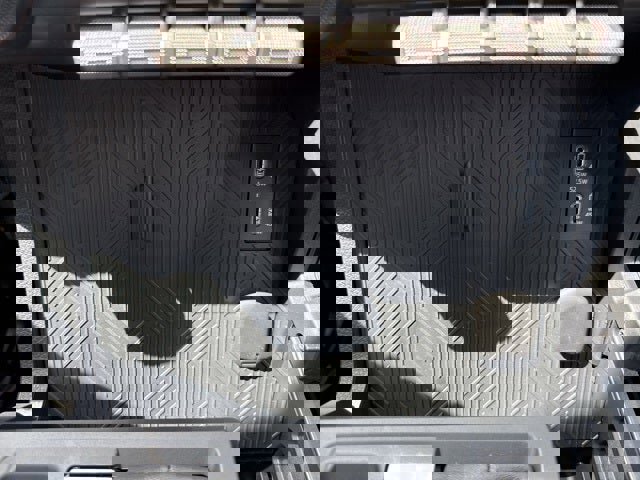 Used 2025 Toyota Tacoma SR image 27