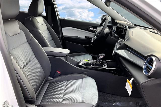 New 2026 Chevrolet Trax LT w/ Driver Confidence Package image 11