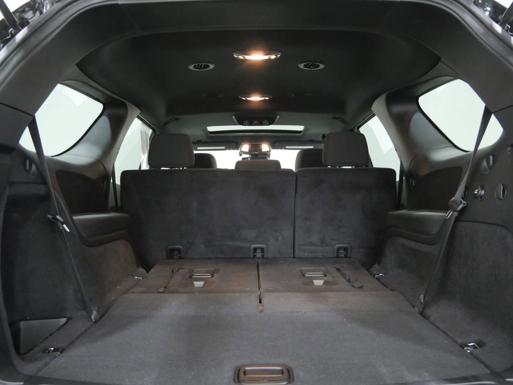 Used 2023 Dodge Durango SXT w/ SXT Blacktop Group AWD/4WD image 29